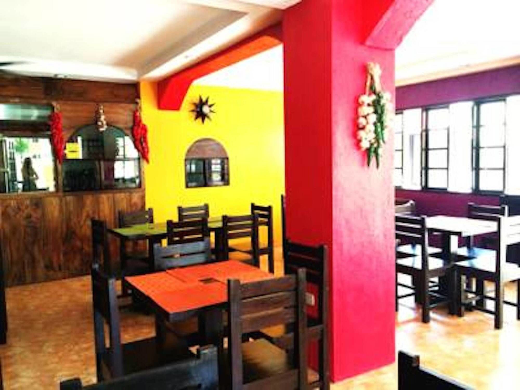 Manana Inn
